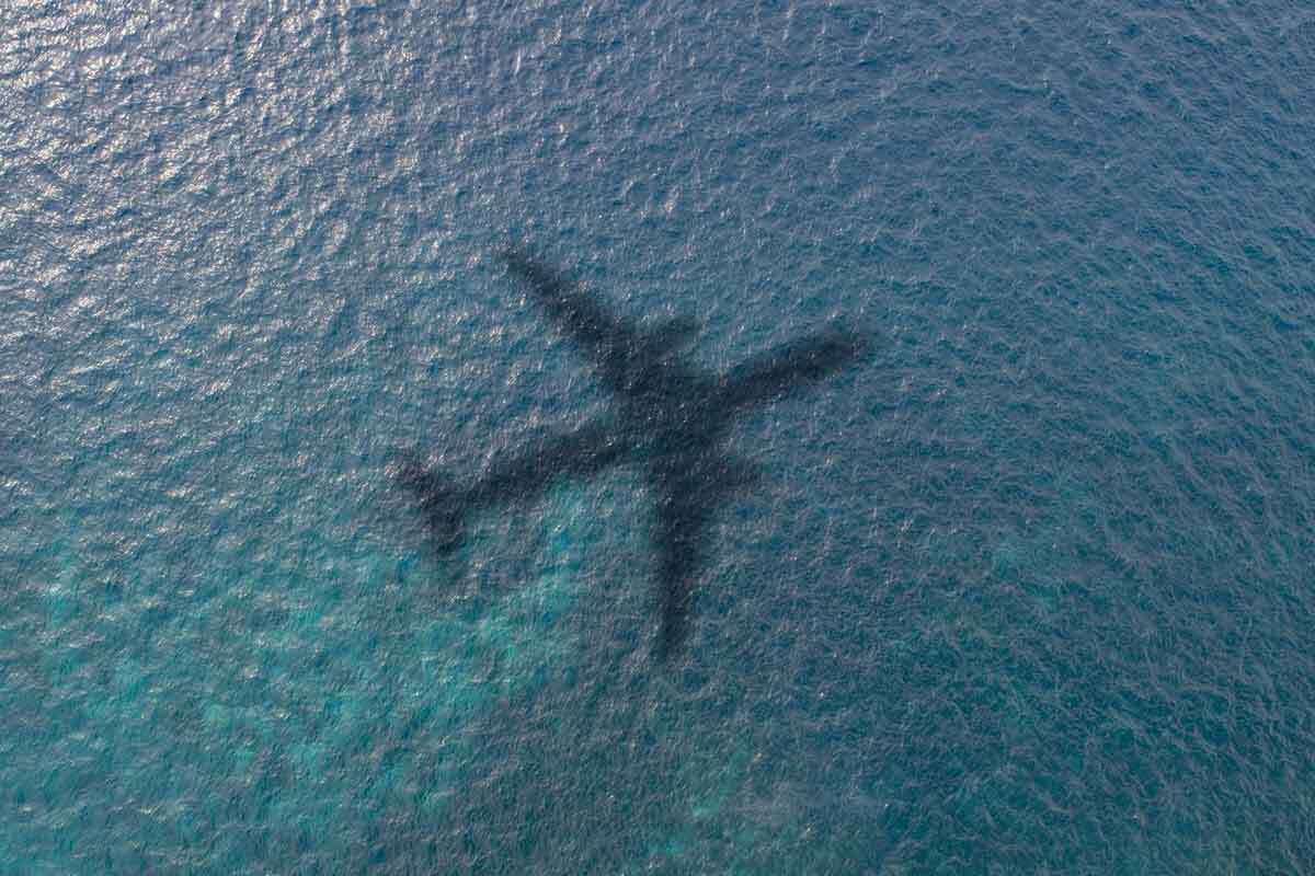 بزرگ‌ترین راز هوایی دنیا؛ تئوری‌هایی درباره ناپدید شدن پرواز MH۳۷۰ مالزی 