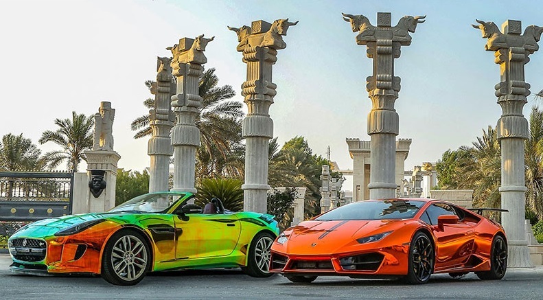 تصاویر رژه خودرو‌های لوکس در کیش