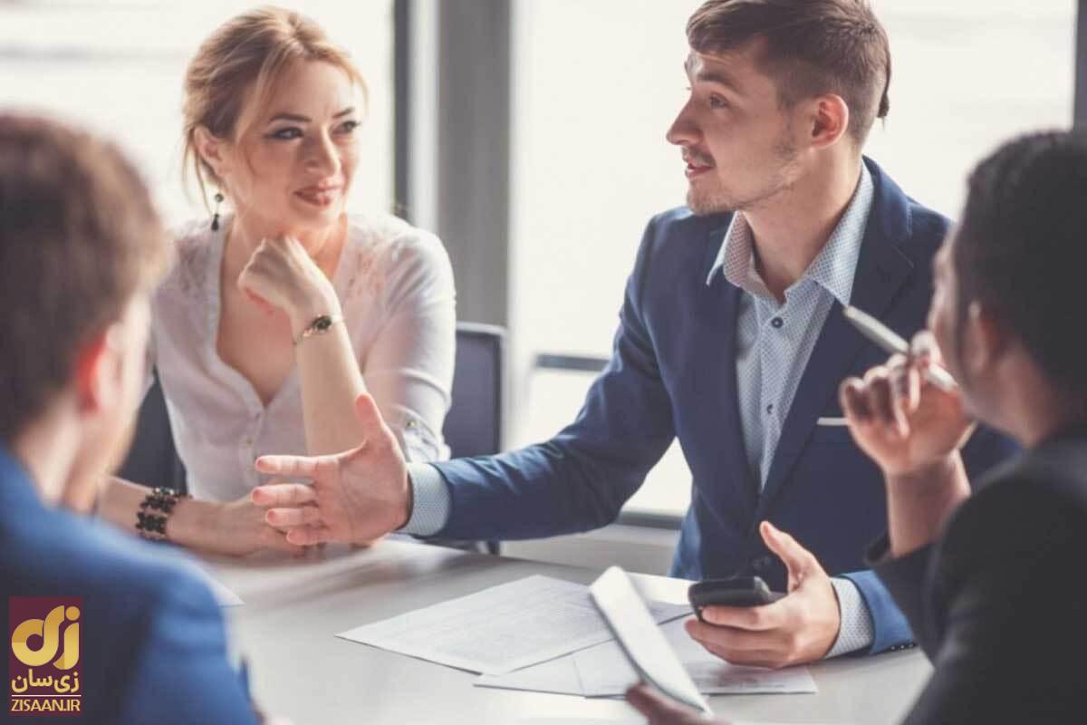 چطور زبان بدن افراد با اعتماد به نفس را داشته باشید؟ 5 روش تضمینی