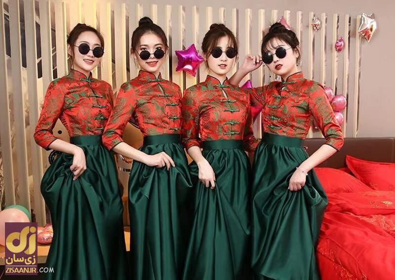 چهار دختر ژاپنی با لباس ویژه شب یلدا با رنگ قرمز و سبز