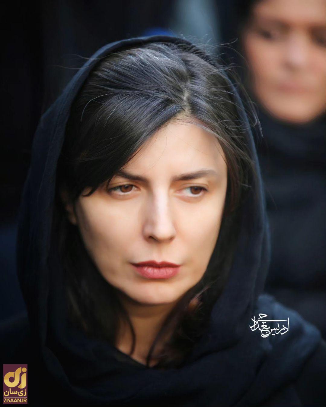 (تصاویر) لیلا حاتمی در مراسم خاکسپاری بیتا فرهی