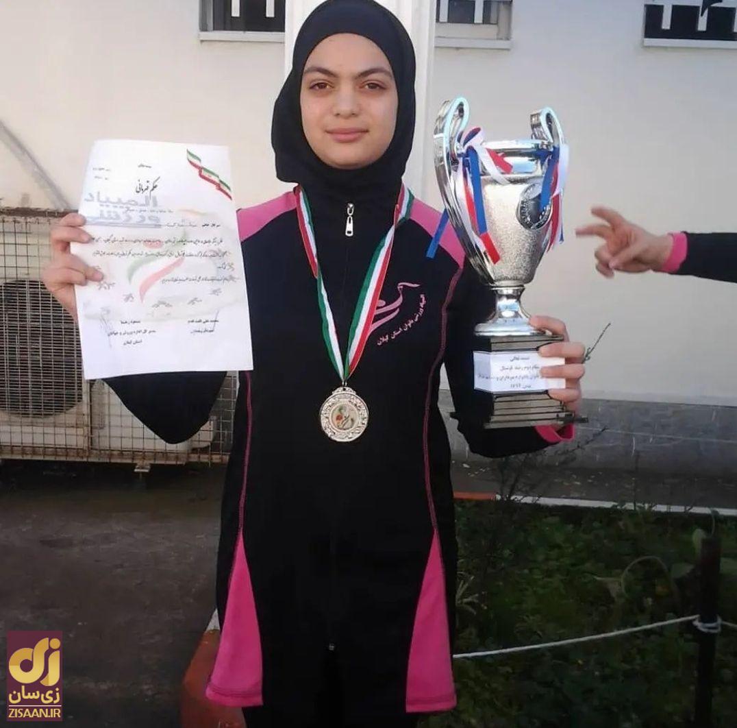 مونا ثریابین؛ تغییر چهره عجیب دختر فوتبالیست ملوانی خبرساز شد+ تصاویر