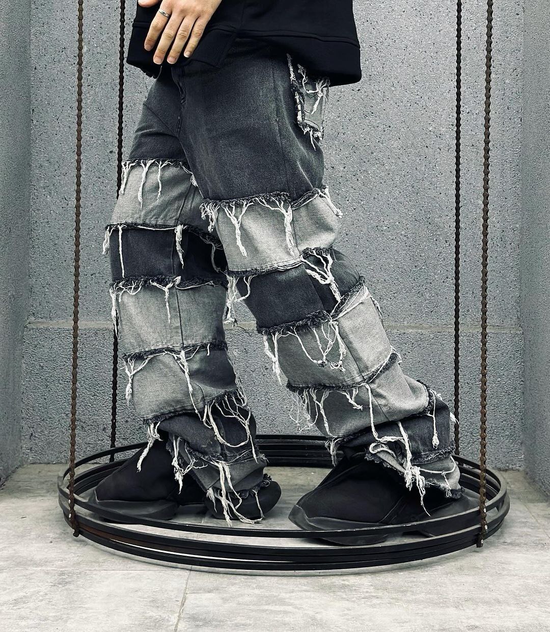 فروش لباس‌های عجیب در مشهد