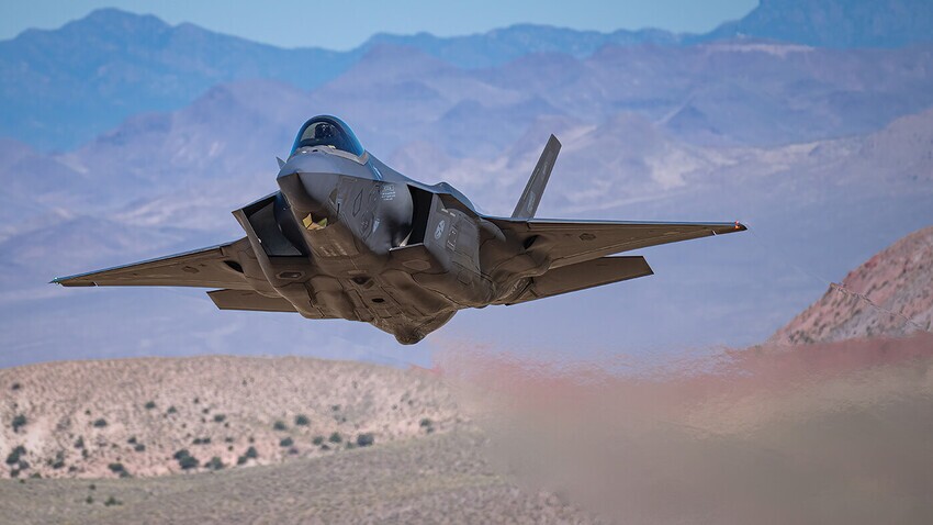 ایالات متحده چند جت جنگنده پرقدرت در اختیار دارد؟ ایالات متحده چند جت جنگنده پرقدرت در اختیار دارد؟