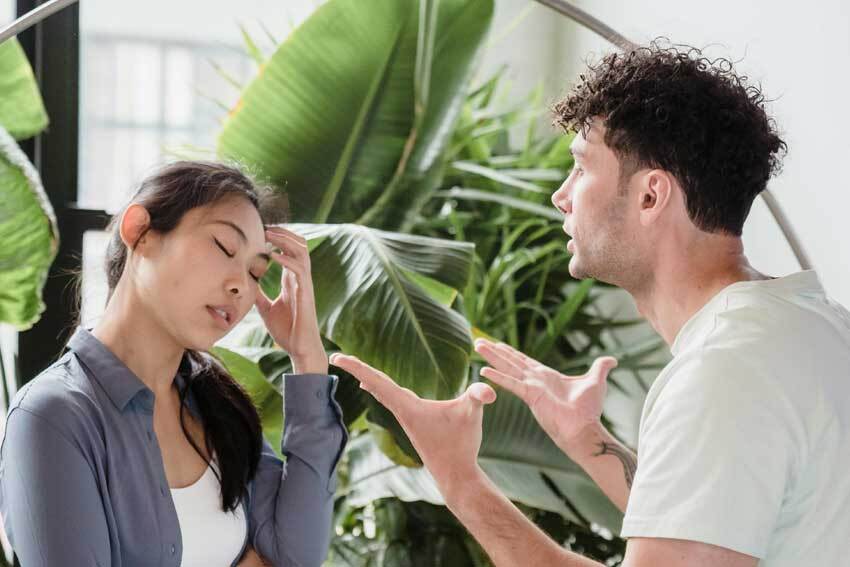 این ۹ نشانه می‌گوید یک مرد به بلوغ عاطفی نرسیده است