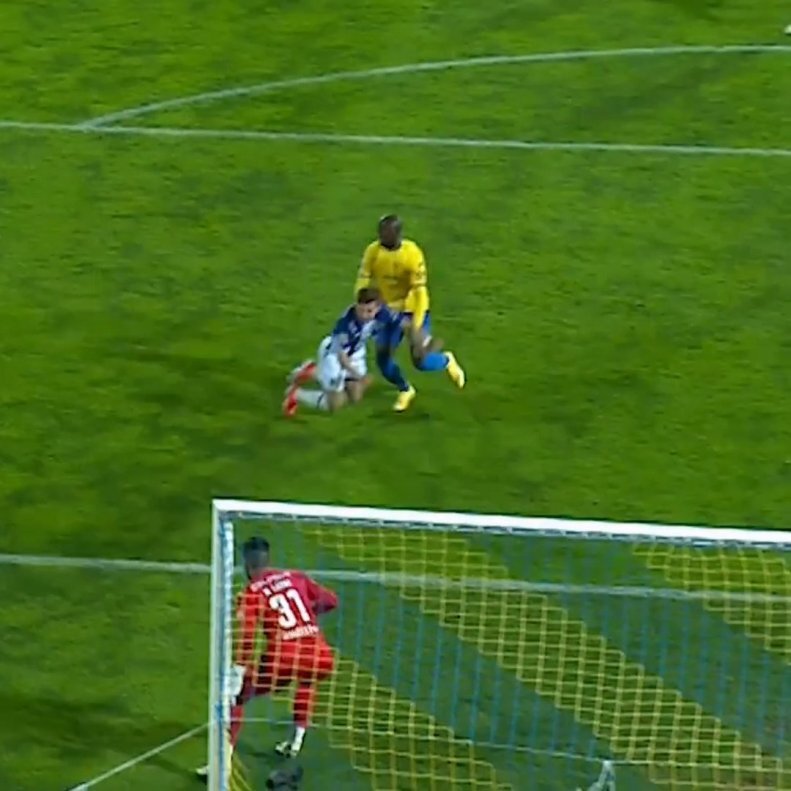 (تصاویر) خشم طارمی از داوری، پرتغال را در بر گرفت!