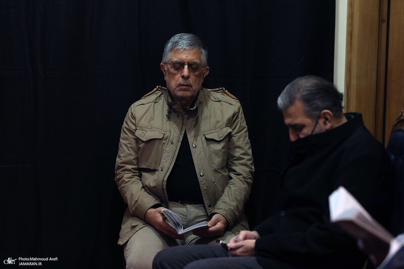 تصاویری از برگزاری مراسم شب قدر در منزل صادق خرازی