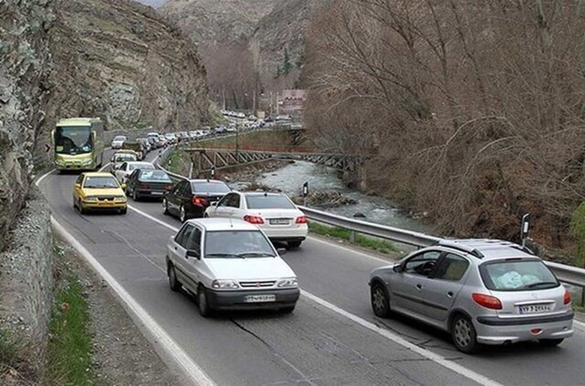 تردد روان در جاده‌های شمالی کشور/ محور‌های کرمان بارانی است