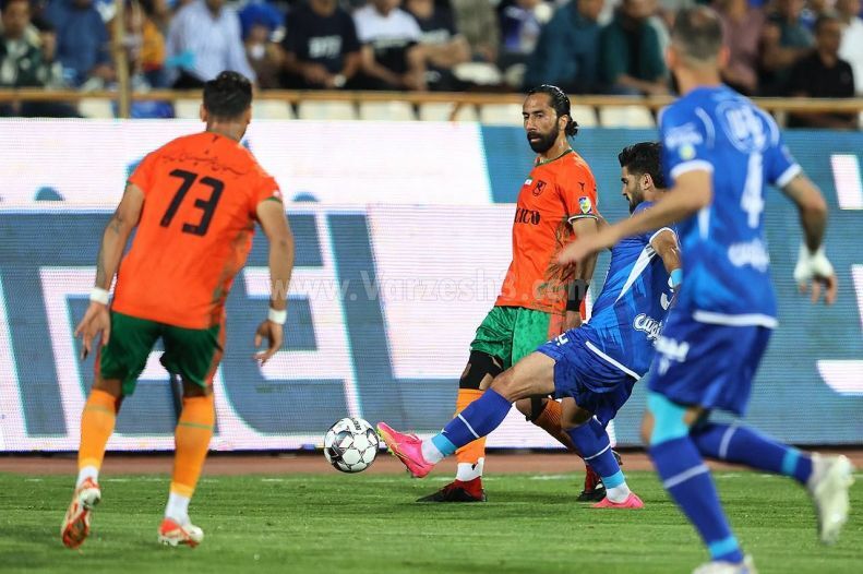 مهدی مهدی‌پور هواداران استقلال را عزادار کرد