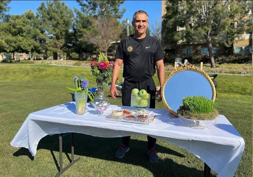 عابدزاده در آمریکا کنار سفره هفت‌سین