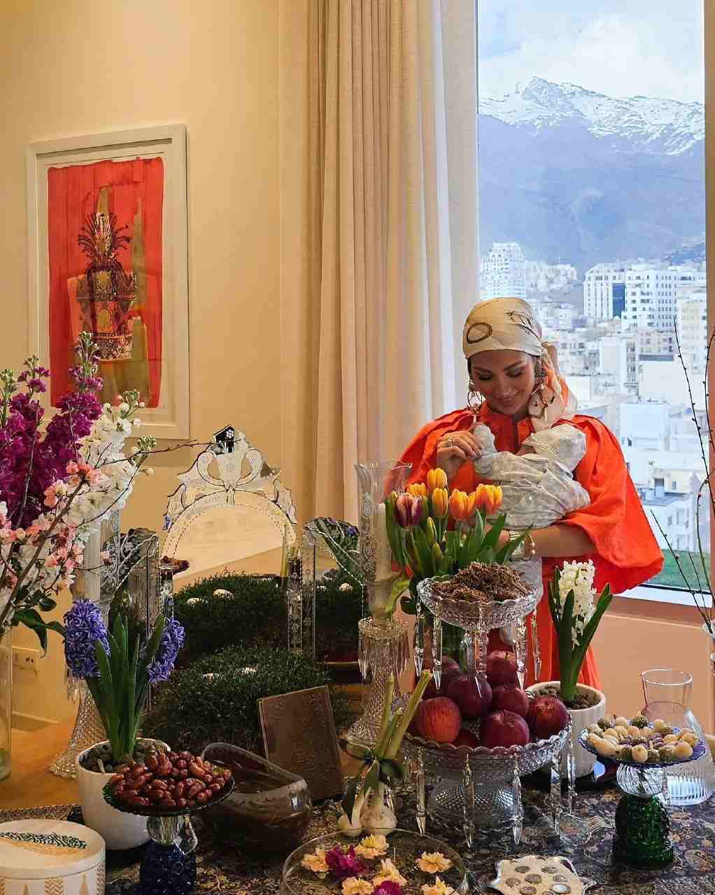 (عکس) اولین تصاویر از فرزند بهرام رادان پای سفره هفت‌سین