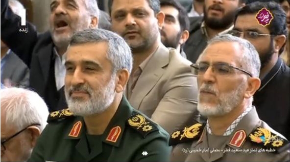 لبخند سردار حاجی زاده هنگام اعلام رهبری انقلاب مبنی بر ضرورت تنبیه اسرائیل