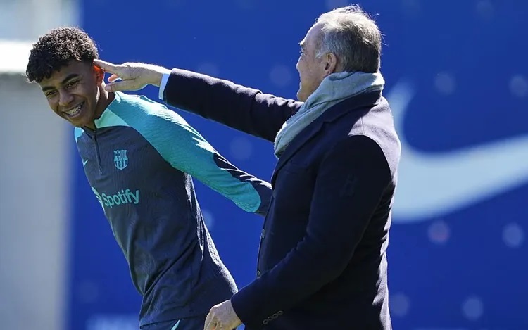 تحقیر عجیب پسر نابغه بارسلونا در برنامه زنده؛ جهان فوتبال شوکه شد