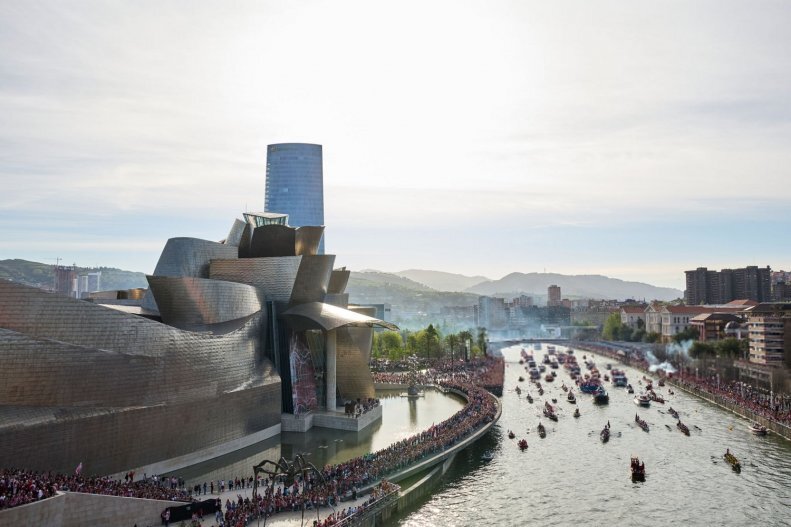 (ویدئو) جشن قرن: بیلبائو تا صبح نخوابید (ویدئو) جشن قرن: بیلبائو تا صبح نخوابید