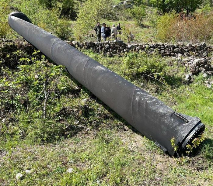 (عکس) بقایای موشکهای سپاه در اراضی اشغالی (عکس) بقایای موشکهای سپاه در اراضی اشغالی