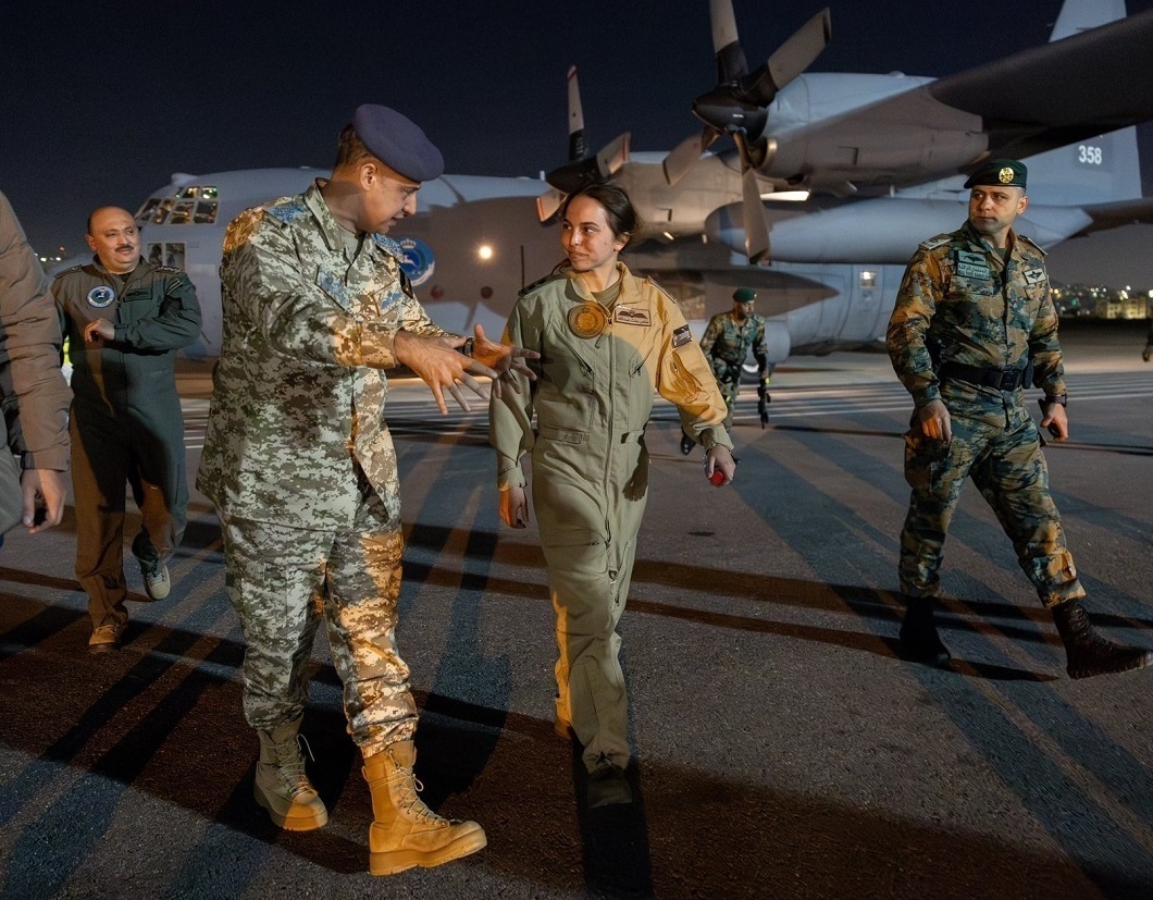 دختر پادشاه اردن در مقابله با پهپادهای ایرانی حضور داشت؟ + تصاویر دختر پادشاه اردن در مقابله با پهپادهای ایرانی حضور داشت؟ + تصاویر