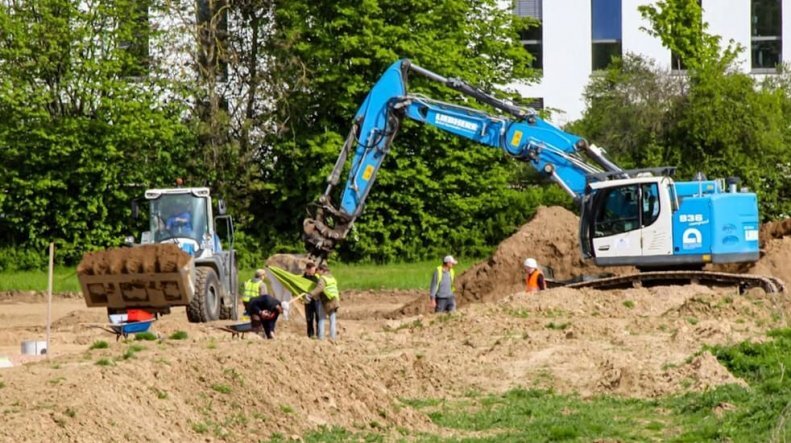 کشف یک بمب در ورزشگاه بوندسلیگایی! کشف یک بمب در ورزشگاه بوندسلیگایی!