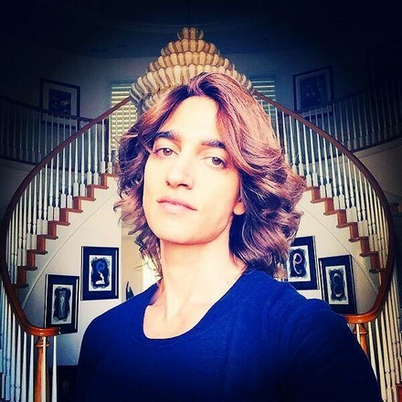 سرین بدیعی معروف به «شاهزاده سرین» کیست و در ایران چه می‌کند؟