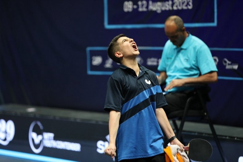 بنیامین، زلزله در تنیس روی میز جهان!