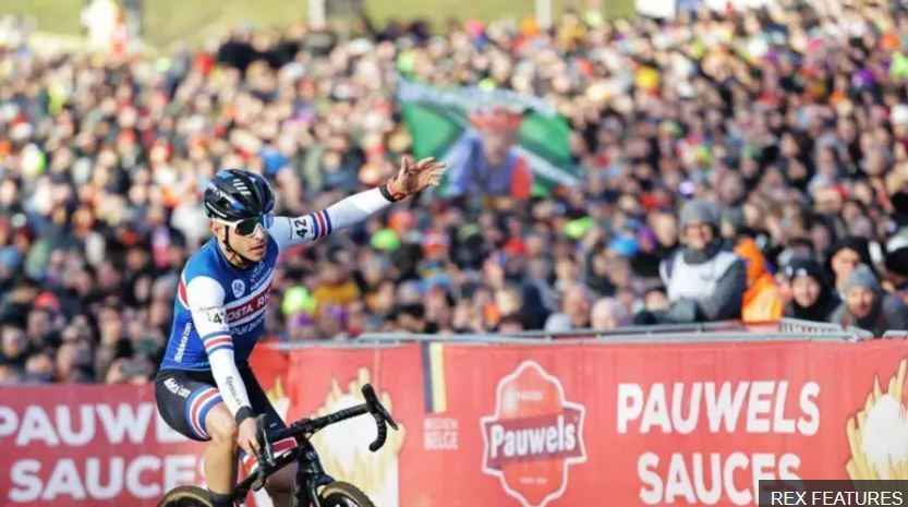 فیلیپه نیستروم: از گدایی در خیابان و اعتیاد به مواد مخدر تا تلاش برای قهرمانی جهان فیلیپه نیستروم: از گدایی در خیابان و اعتیاد به مواد مخدر تا تلاش برای قهرمانی جهان