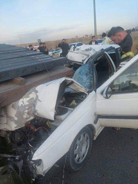 تصادف مرگبار پژو پارس با تریلر در تهران