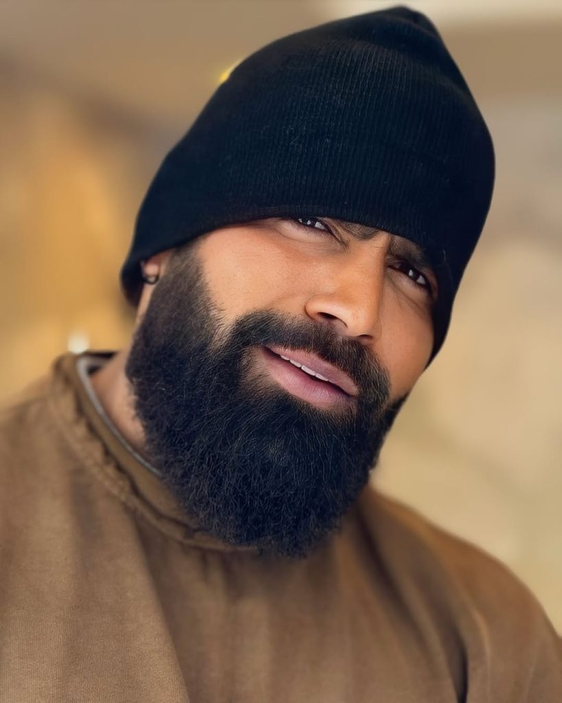 معین زد؛ از دستفروشی و کارگری تا شهرت به عنوان خواننده