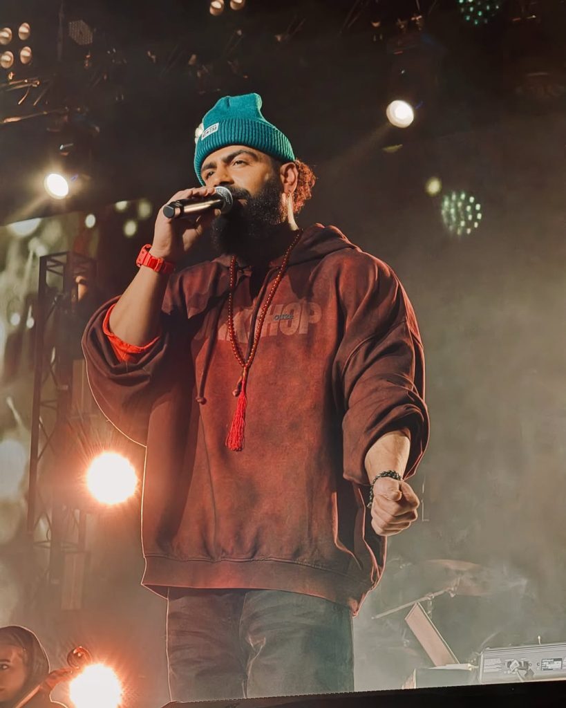 معین زد؛ از دستفروشی و کارگری تا شهرت به عنوان خواننده