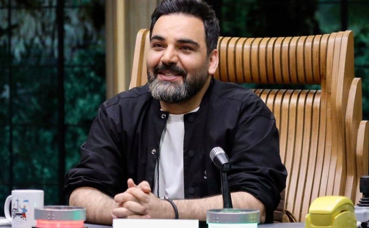 حمله کیهان به جوکر احسان علیخانی؛ جوکر باید کارت قرمز بگیرد