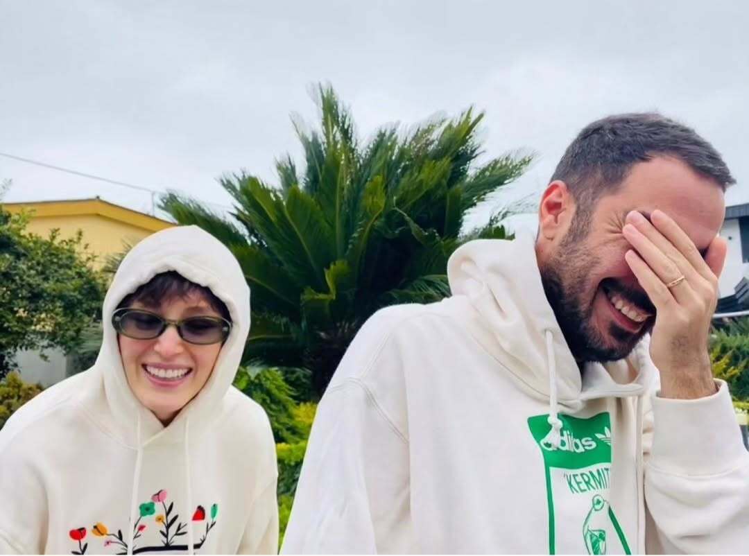 عاشقانه تازه نوید و فرشته جلبتوجه کرد عاشقانه تازه نوید و فرشته جلبتوجه کرد