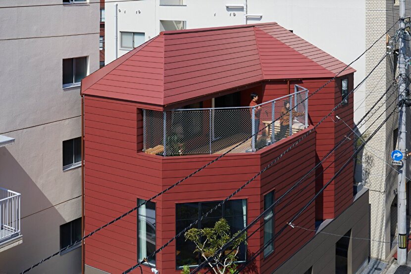 (تصاویر) معجزه معماران ژاپنی؛ خانه ۶۲ متری ژاپنی زیبا، جا دار و پر نور (تصاویر) معجزه معماران ژاپنی؛ خانه ۶۲ متری ژاپنی زیبا، جا دار و پر نور