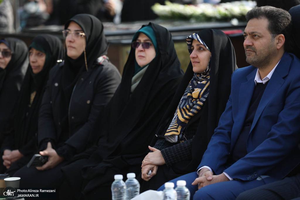 خانم سخنگوی دولت چادری شد + عکس