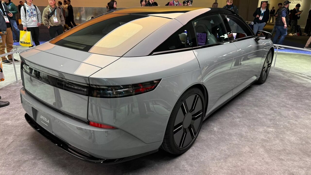 خودروی ۷ میلیارد تومانی سونی رونمایی شد خودروی ۷ میلیارد تومانی سونی رونمایی شد