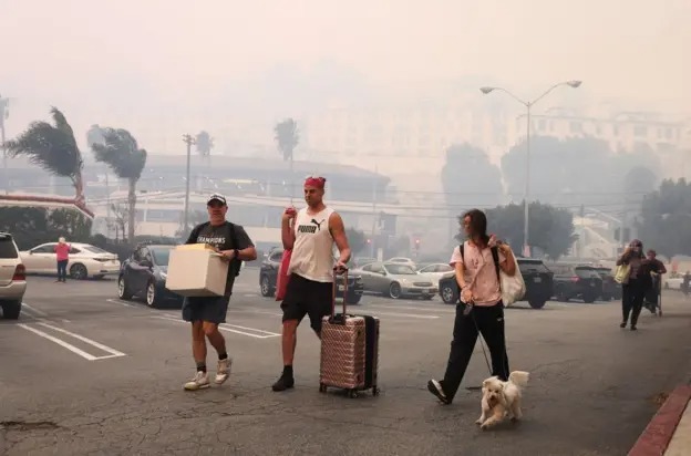 جهنم آتش در لس‌آنجلس: مالیبو و پلسیدس در محاصره شعله‌های مرگبار