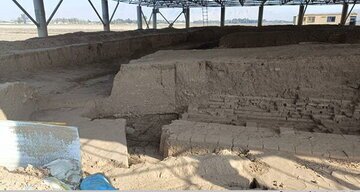 (تصاویر) هشدار درباره تخریب تخت جمشید