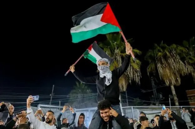 آتش‌بس تاریخی در غزه: آزادی گروگان‌ها و امید به بازسازی پس از ۱۵ ماه جنگ