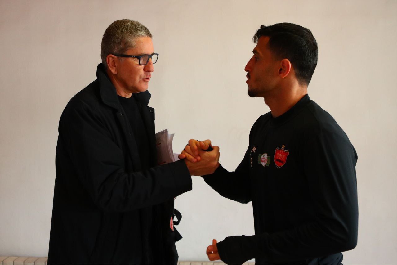 (تصاویر) خداحافظی گاریدو با پرسپولیسی‌ها در محل تمرین