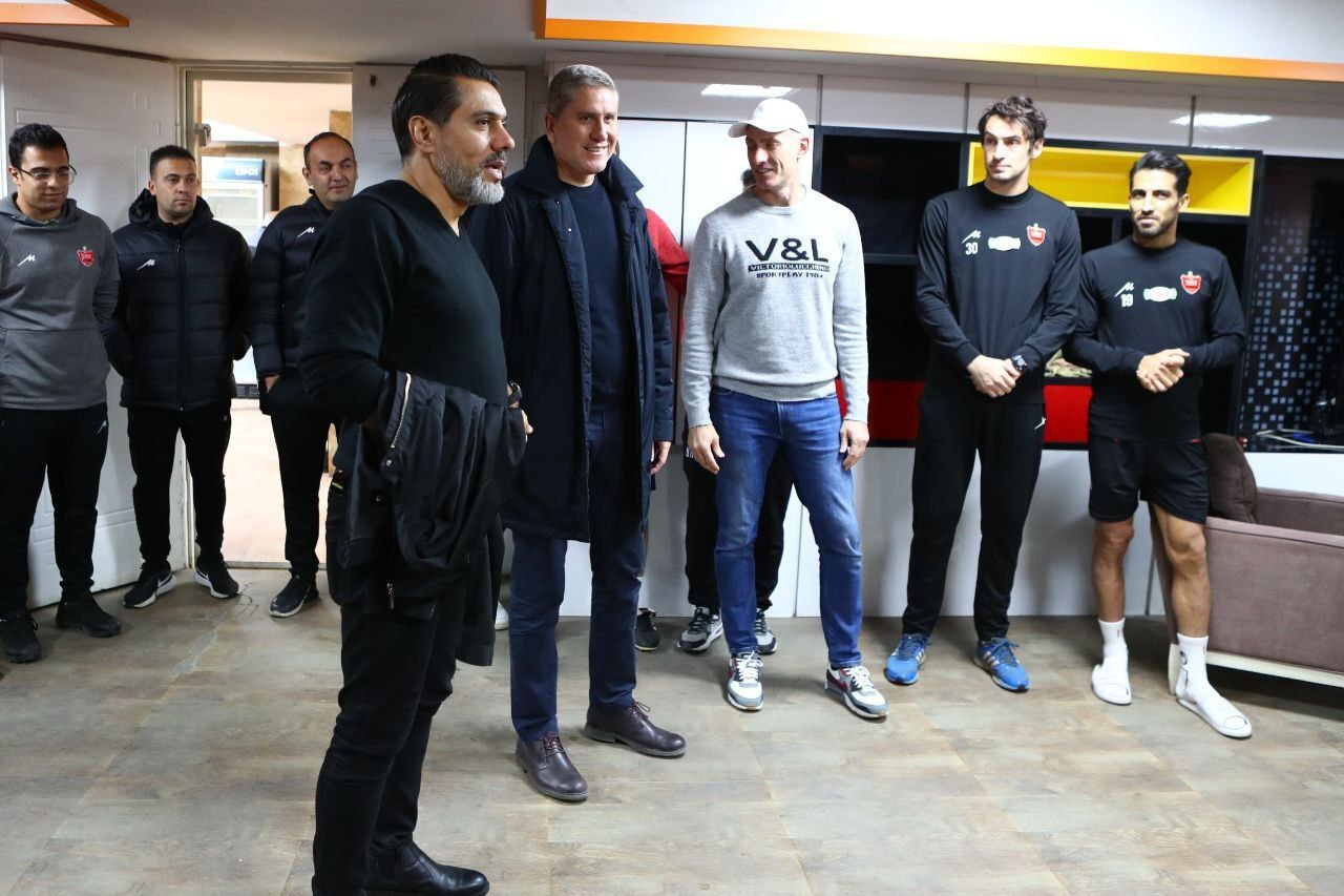 (تصاویر) خداحافظی گاریدو با پرسپولیسی‌ها در محل تمرین