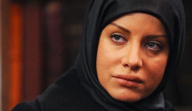 بیوگرافی شراره رخام بازیگری که با سریال «فقط بخاطر تو» به شهرت رسید