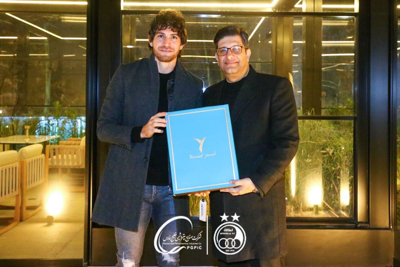 (تصاویر) جشن کریسمس لاکچری باشگاه استقلال برای خارجی‌ها