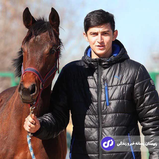 (تصاویر) سرگرمی عجیب و گرانقیمت ستاره فوتبال؛ سردار آزمون چند اسب دارد؟ (تصاویر) سرگرمی عجیب و گرانقیمت ستاره فوتبال؛ سردار آزمون چند اسب دارد؟