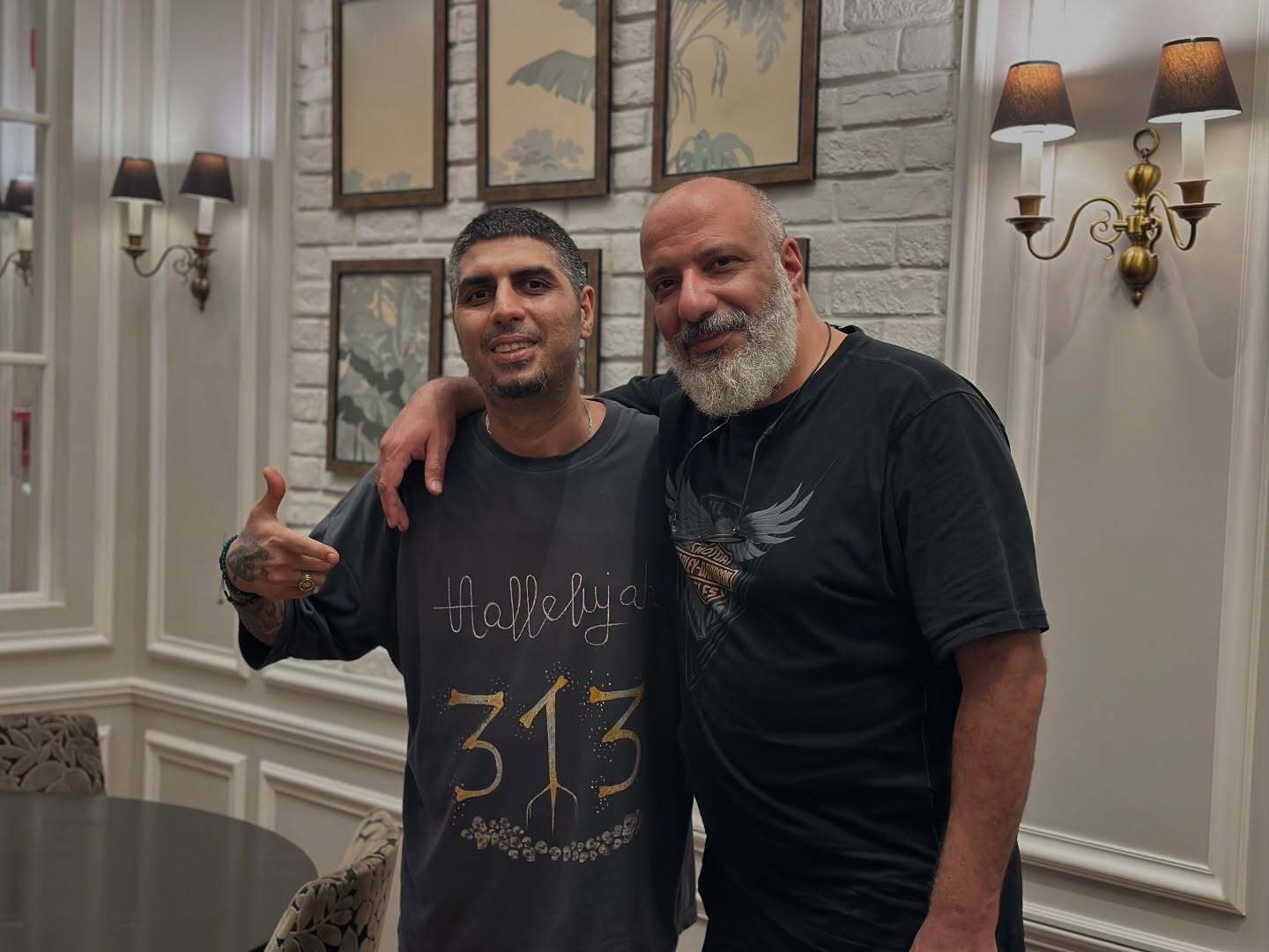 امیر جعفری دو عکس خانوادگی در کنار رضا پیشرو منتشر کرد