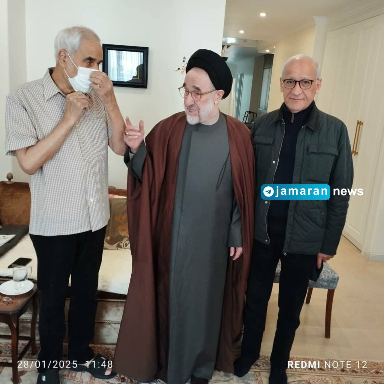 اولین تصاویر از حضور سید محمد خاتمی و برادرش در منزل مهرعلیزاده