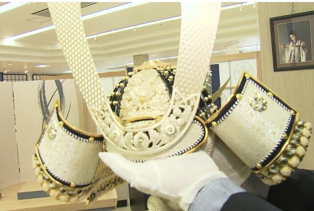 هدیه جنجالی نخست وزیر ژاپن به ترامپ هدیه جنجالی نخست وزیر ژاپن به ترامپ