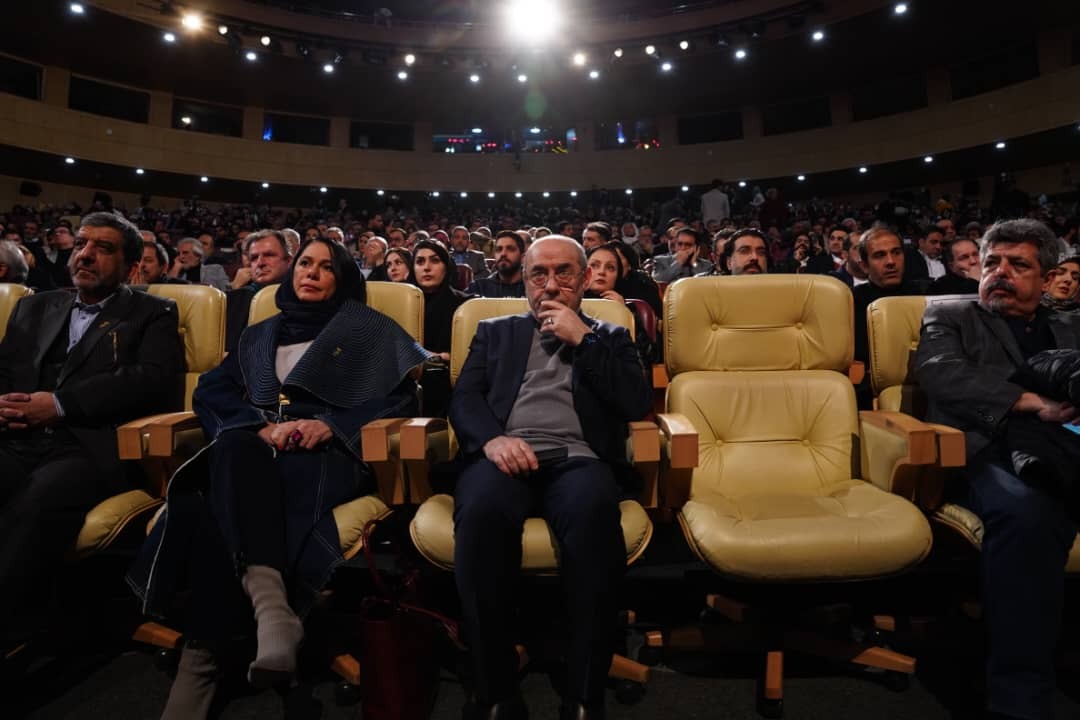 تصاویر داغ از بازیگران در اختتامیه جشنواره فیلم فجر