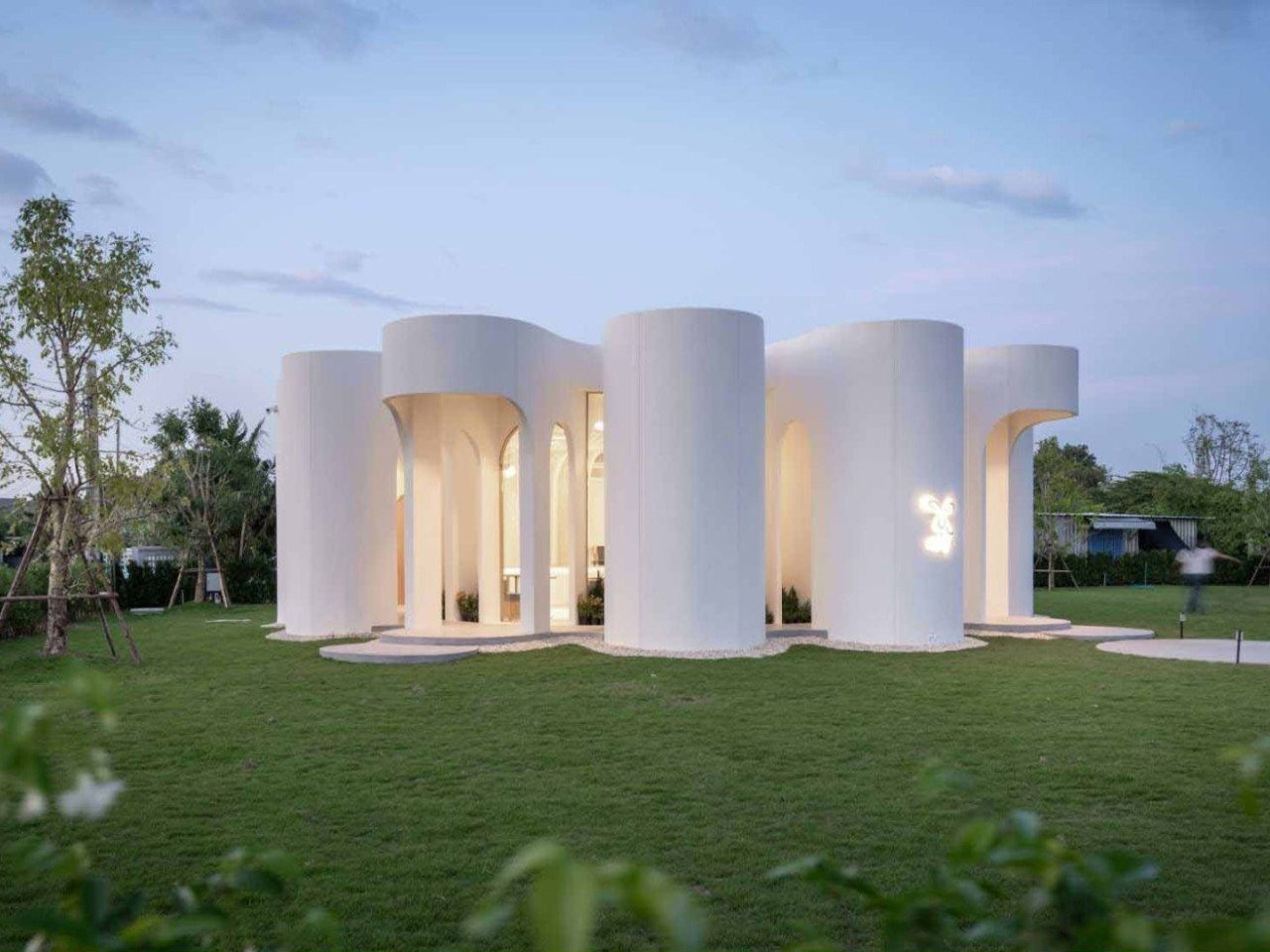 معروفترین کافه تایلند که شبیه رشد گلها طراحی شده است معروفترین کافه تایلند که شبیه رشد گلها طراحی شده است