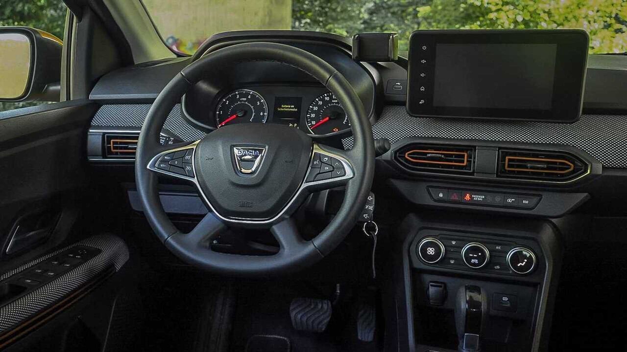 رنوی محبوب در ایران، پرفروش‌ترین ماشین اروپا شد