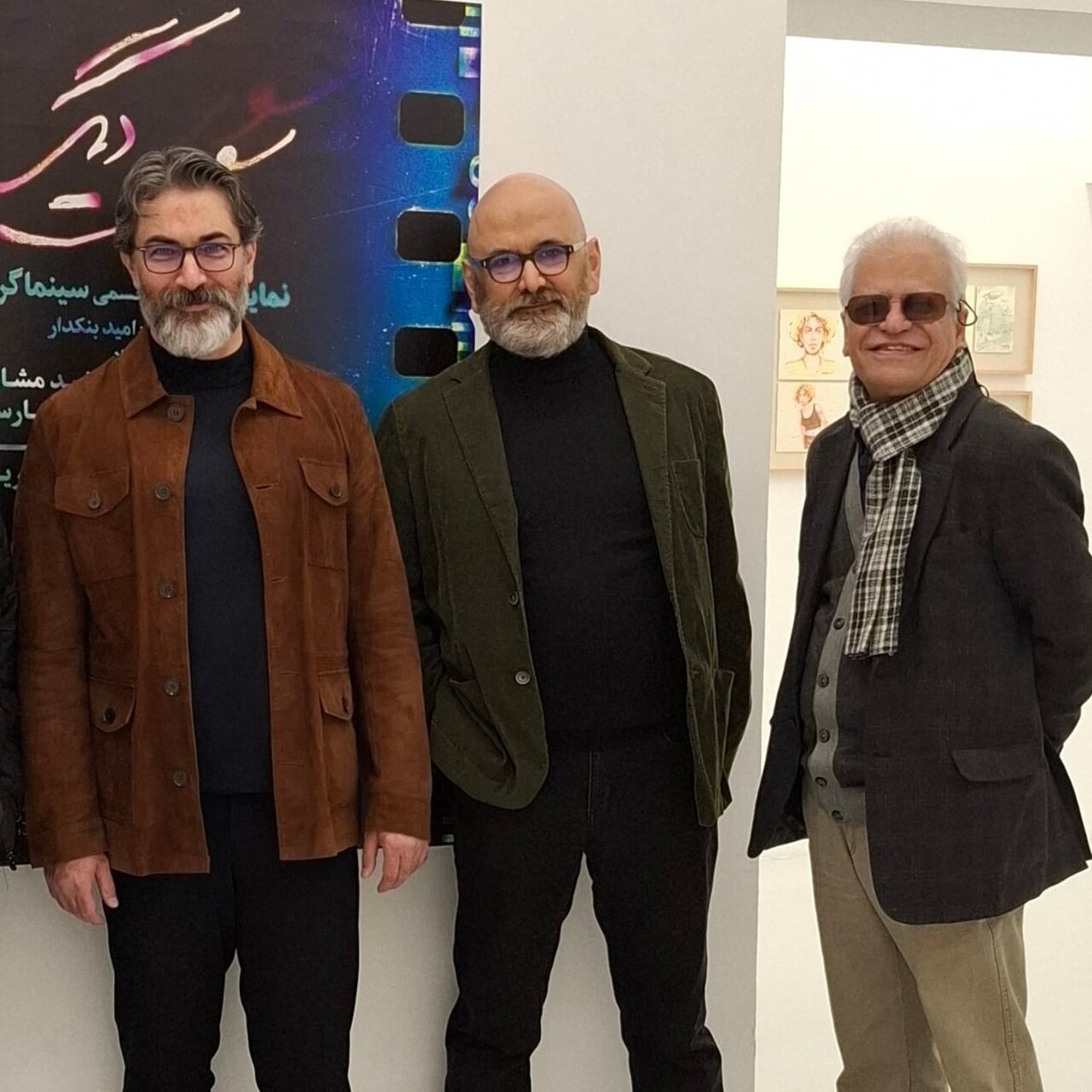 (تصاویر) قاب دونفره پارسا پیروزفر و هدی زین‌العابدین در یک نمایشگاه نقاشی