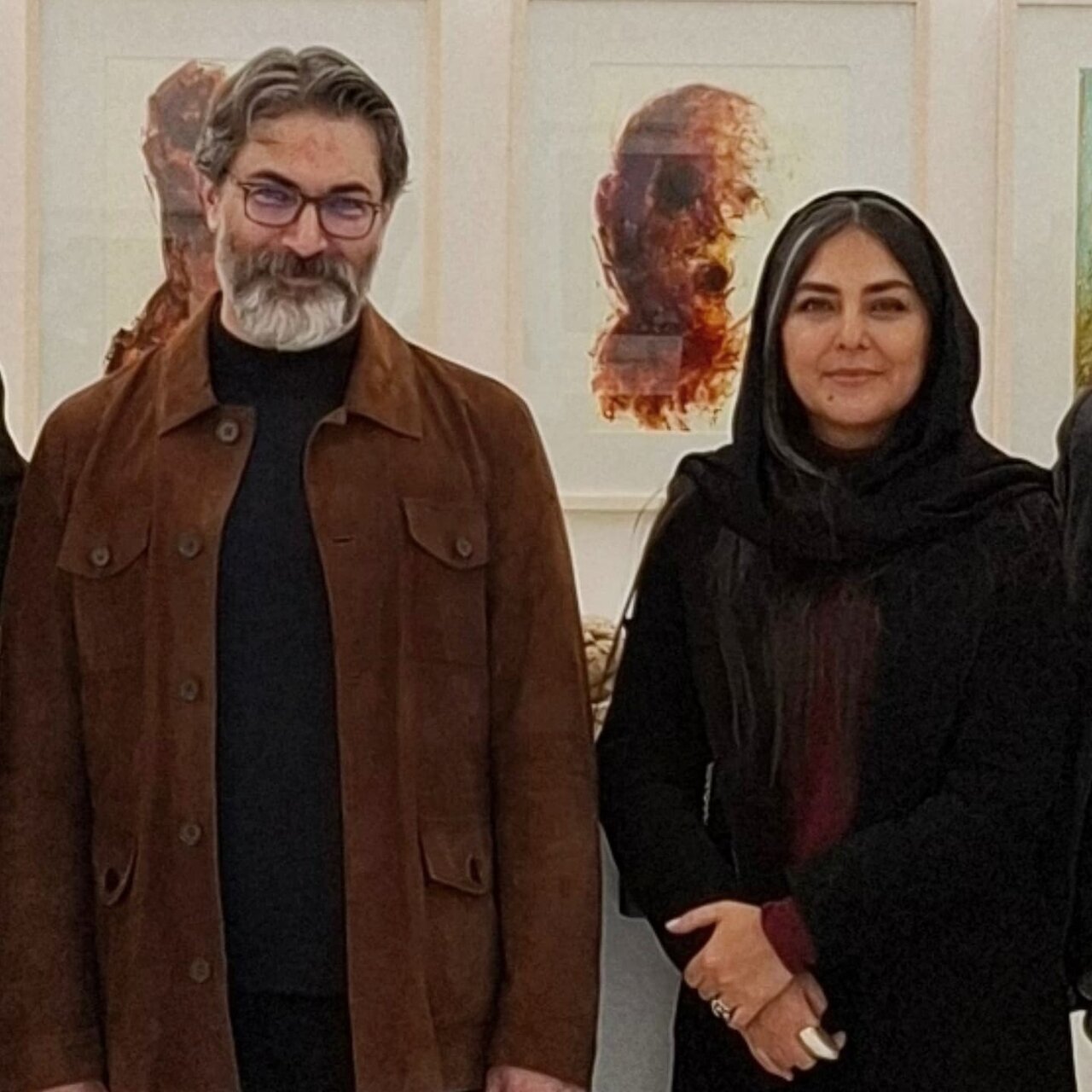 (تصاویر) قاب دونفره پارسا پیروزفر و هدی زین‌العابدین در یک نمایشگاه نقاشی