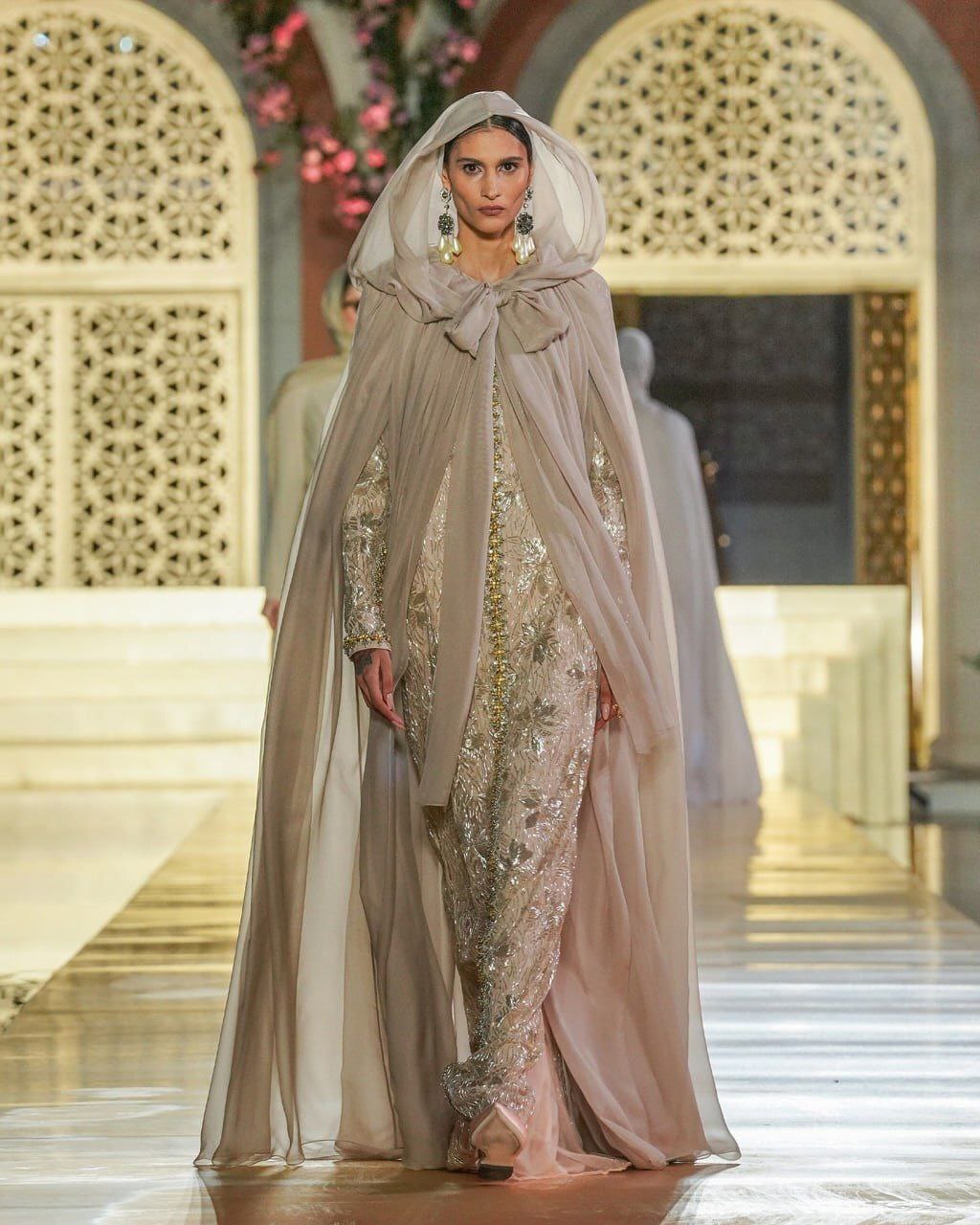 دولچه و گابانا جدیدترین کالکشن حجاب را در عربستان رونمایی کرد دولچه و گابانا جدیدترین کالکشن حجاب را در عربستان رونمایی کرد