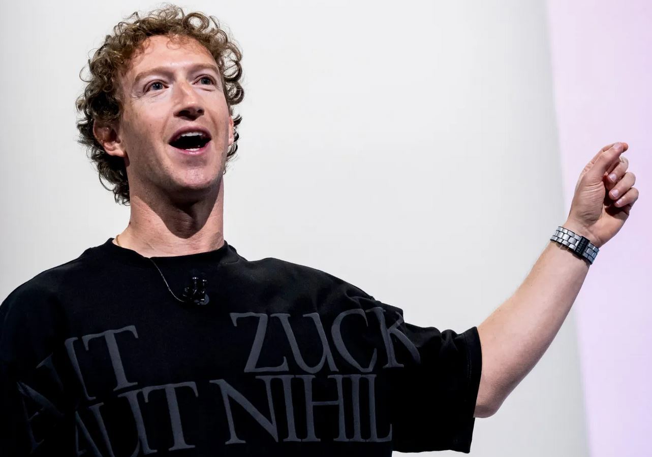 دلبری زاکربرگ از ترامپ!